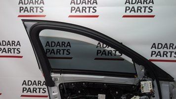 Накладка проема стекла двери передней левой. Mercedes Benz C300 2015-2018 (W205) A20572701719051 1080425 фото