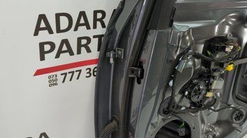 Ограничитель двери задней Audi A4 2016-2019 (B9) 8W0839249 1044890 фото