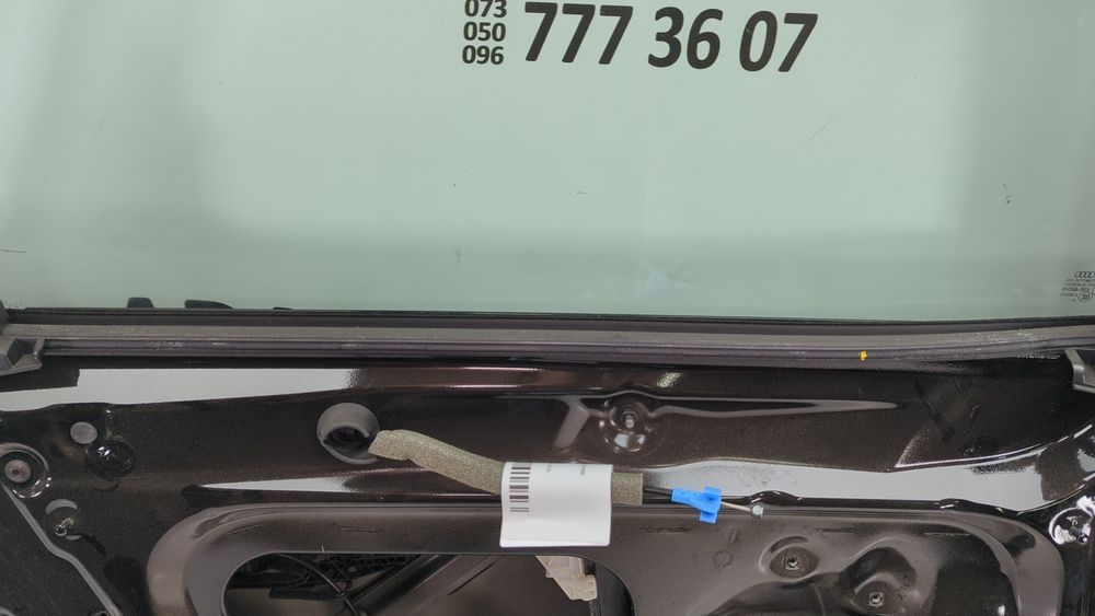 Ущільнювач скла дверей задньої лівої Audi A3 2013-2016 (8V) 8V5839479 1046885 фото
