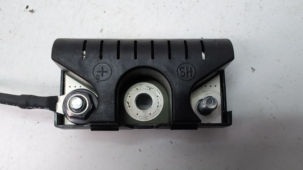 Помехоподавляющий фильтр Audi A3 2013-2016 (8V) 8T8035570 1082897 фото