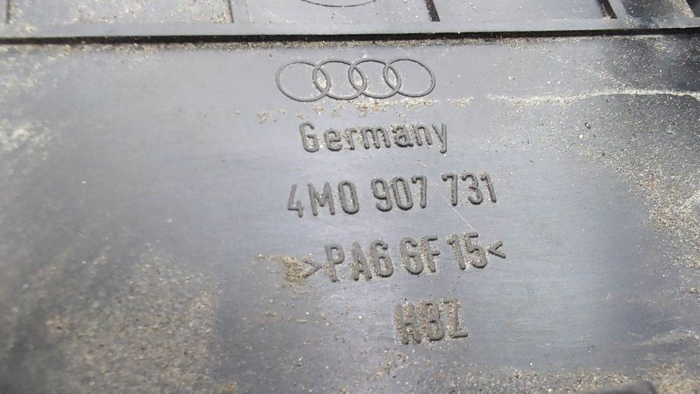 Кронштейн блоку керування паливного насоса Audi Q7 2017-2019 (4M) 4M0907731 1103006 фото
