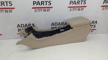 Центральна консоль гола Mercedes Benz GLA 2017-2019 (X156) A1766801450 1050185 фото