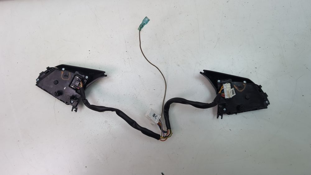 Кнопки управления на руле (дефект) Nissan Rogue 2017-2020 (T32 Restyle rest) 255506FL1A 1098566 фото