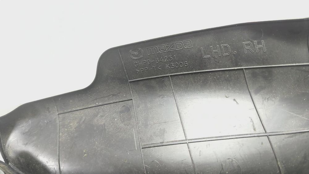Накладка центральної консолі збоку права Mazda 6 2014-2017 (GL) GHP964230B02 1031122 фото