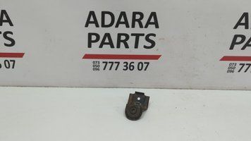 Кріплення радіатора верхнє Subaru Forester 2014-2016 (SJ) 45124SC000 1042276 фото