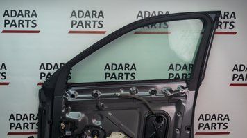 Напрямне скло дверей передньої правої Audi Q5 2018-2020 (80A) 80A837440A 1087390 фото