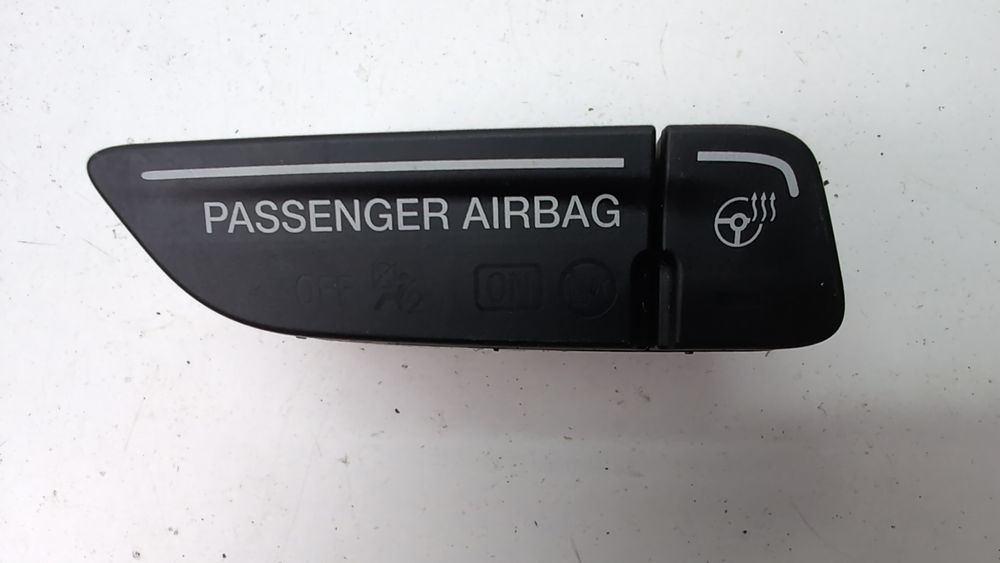 Индикатор отключения airbag Ford Escape 2017-2019 (3rd gen C520 restyle) GJ5Z10A936D 1078197 фото
