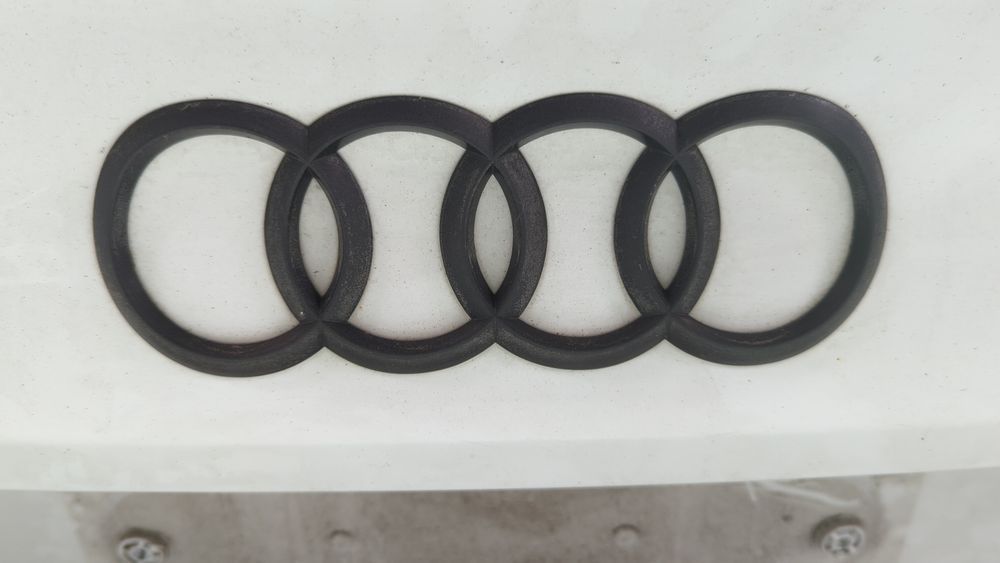 Емблема кришки багажника кільця "audi" (дефект) Audi S5 2018-2019 (F5(8W6)) 8W88537422ZZ 1064713 фото