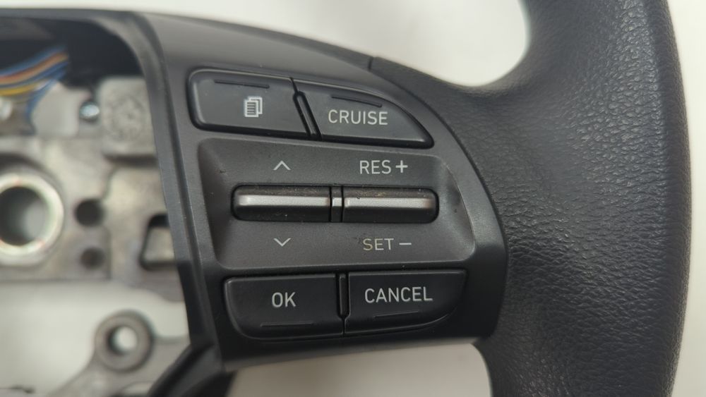 Кнопки руля правая сторона Hyundai Kona 2018-2021 (OS) 96720J9110TMT 1058182 фото