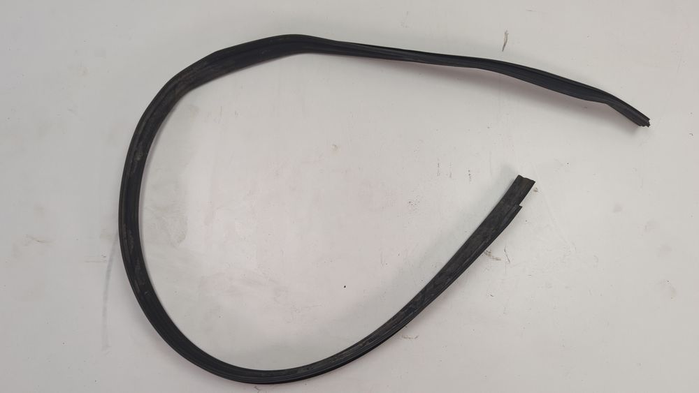 Защита края панели правая Audi S5 2018-2019 (F5(8W6)) 8W6854544 1047630 фото