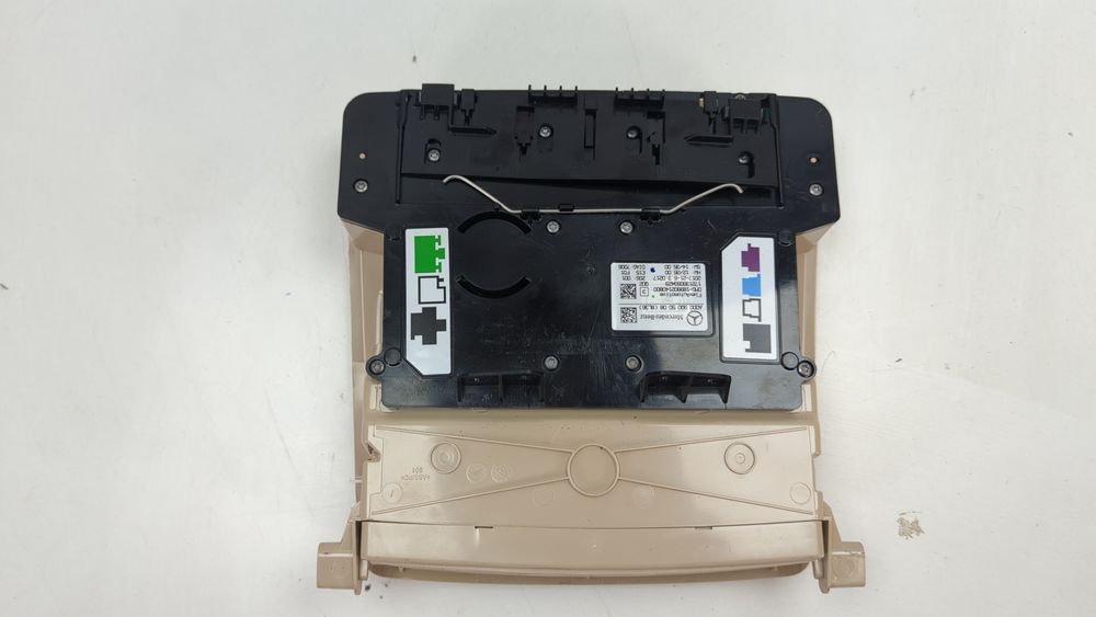 Плафон освітлення салону (передній) Mercedes Benz GLA 2017 - 2020 (X156) A00090050088L36 1049939 фото