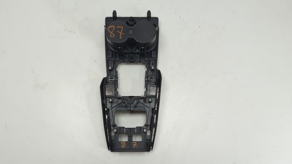 Верхняя накладка консоли Audi A3 2013-2016 (8V) 8V1864261C6PS 1041399 фото