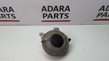 Розширювальний бачок із кришкою Audi A3 2013-2016 (8V) 5Q0121407M 1082730 фото