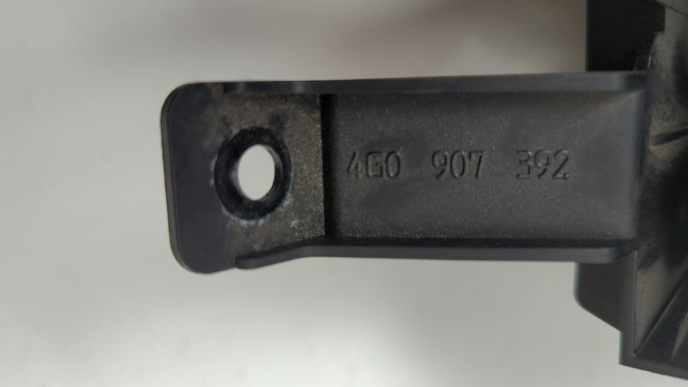 Кронштейн блоків керування Audi S7 2012-2015 (4G8) 4G0907392 1060134 фото