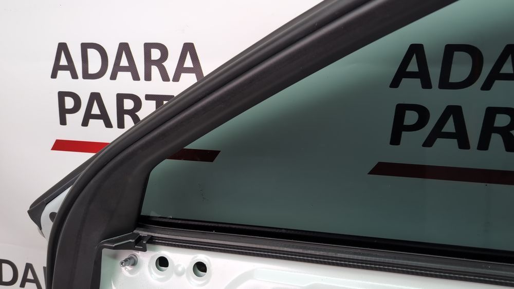 Накладка отвору скла дверей передньої Audi A6 2019-2023 (C8) 4K08676104PK 1093124 фото