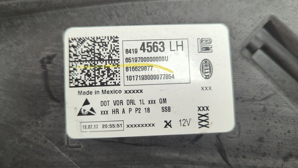 Фара передняя левая (дефект) Chevrolet Equinox 2018-2021 (3rd gen) 84818199 1064307 фото