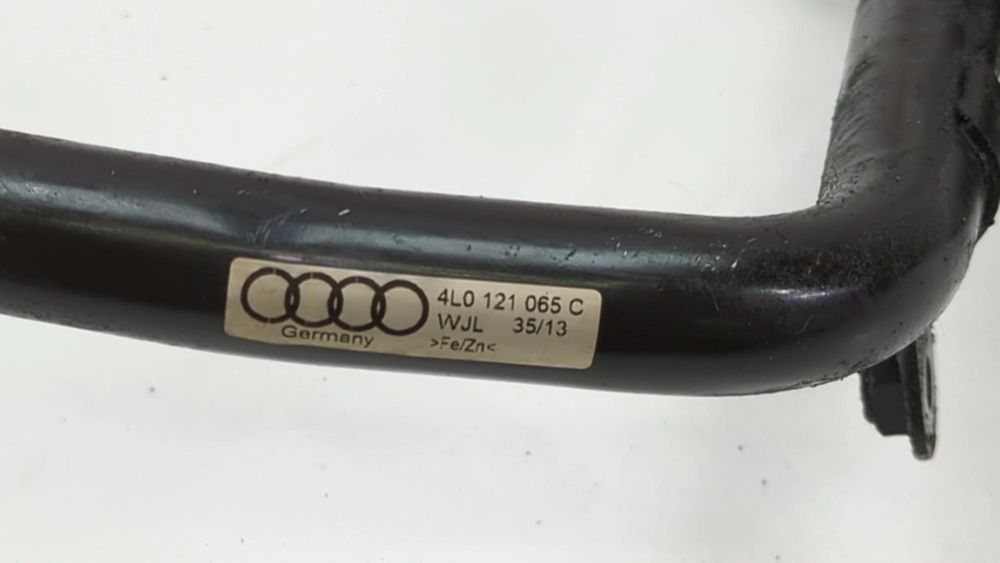 Трубка системи охолодження Audi Q7 2009-2015 (4L restyle) 4L0121065C 1028967 фото
