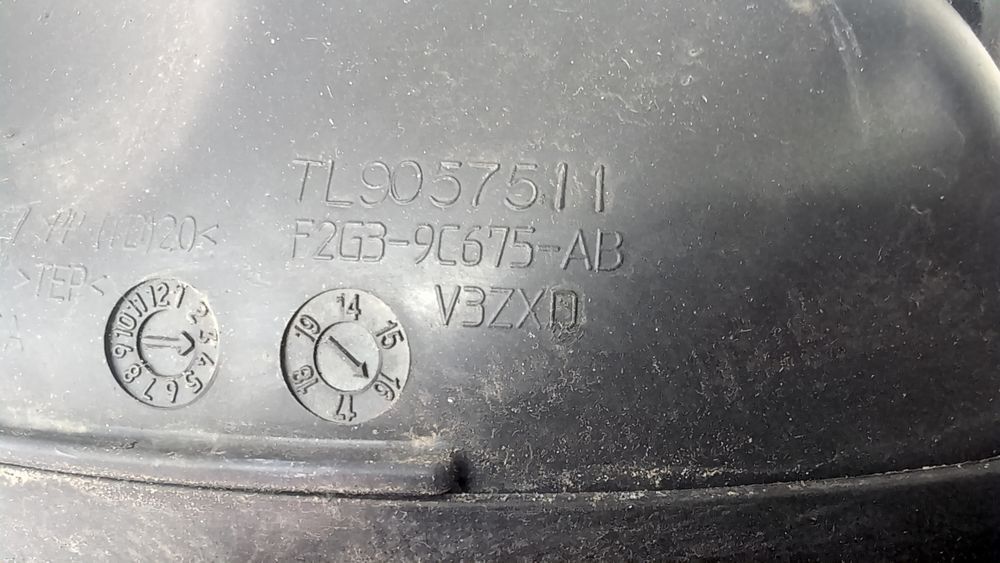 Корпус повітряного фільтра нижня частина Ford Edge 2015-2018 (CD4) F2GZ9A600A 1075450 фото