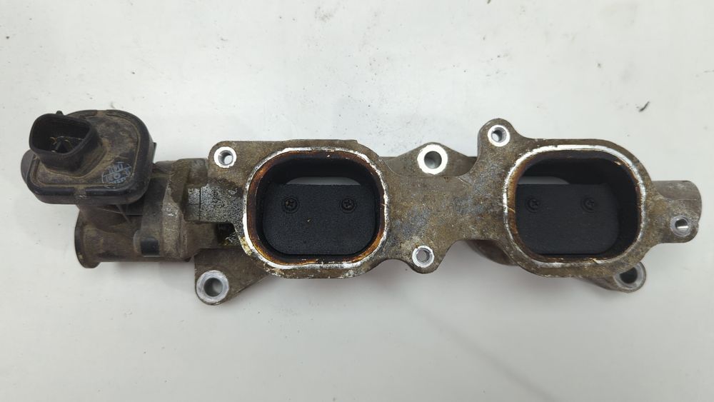 Заслонка впускного коллектора лев Subaru Forester 2014-2016 (SJ) 14111AA000 1042536 фото