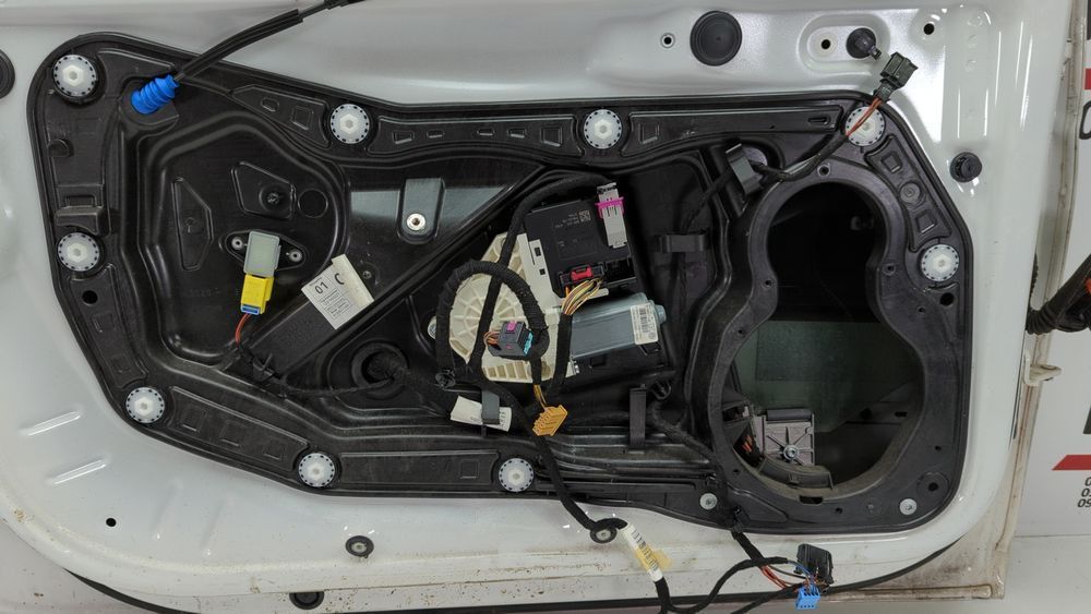 Накладка склопідйомника двері передньої лівої Volkswagen CC 2013 - 2017 (1st Gen (35) restyle) 3C8837755D 1051557 фото