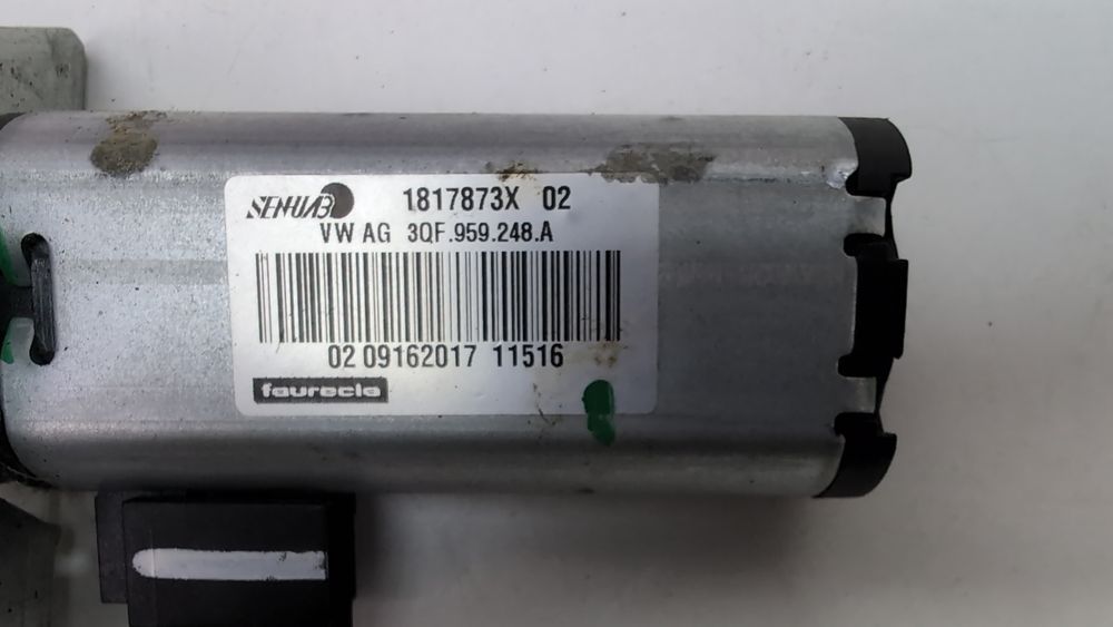 Моторчик регулировки наклона салазки правого сиденья 2pin Audi Q5 2018-2020 (80A) 3QF959248A 1091395 фото