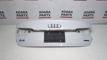 Рамка номерного знака кришки багажника Audi A6 2019-2023 (C8) 4K98271139B9 1097020 фото