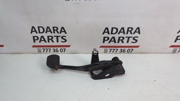 Педаль тормоза в сборе Mercedes Benz GLA 2017 - 2019 (X156) A2462900400 1071629 фото
