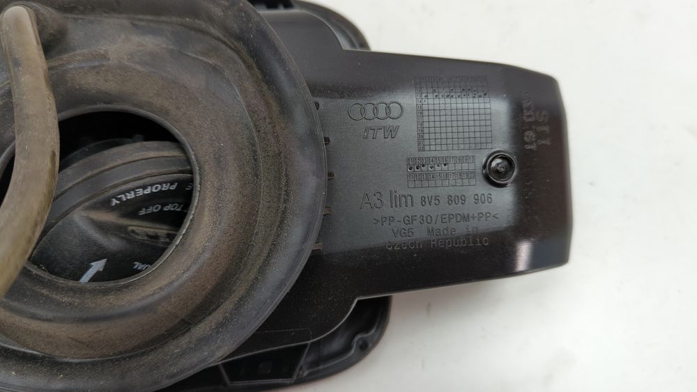 Корпус лючка бензобака Audi A3 2013-2016 (8V) 8V5809906 1051883 фото