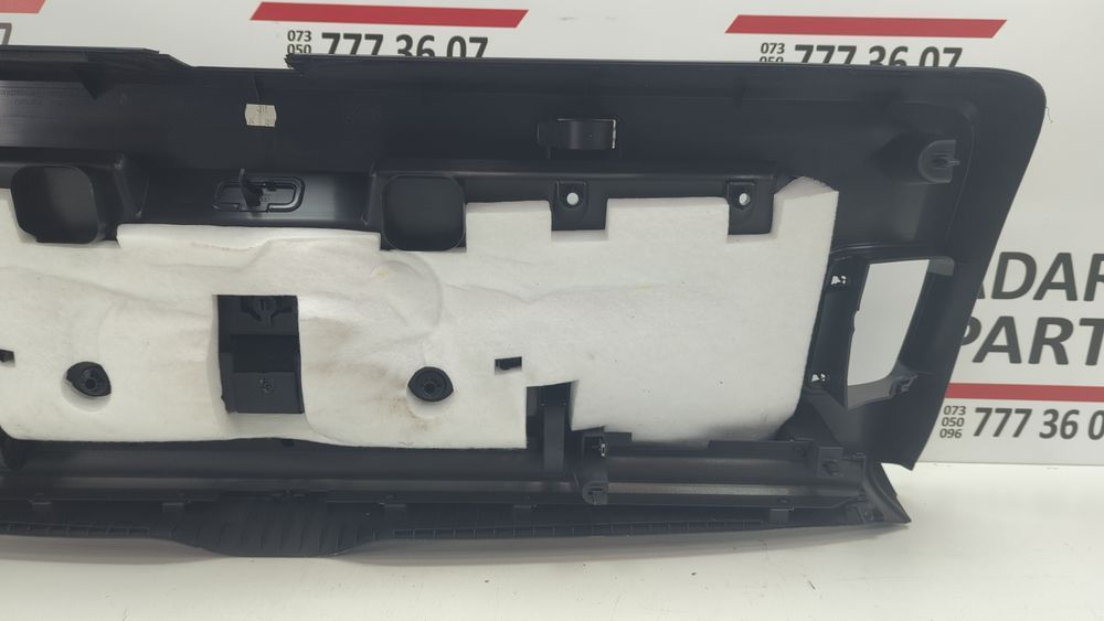Обшивка кришки багажника нижня Audi Q7 2009-2015 (4L restyle) 4L0867973E4PK 1056879 фото