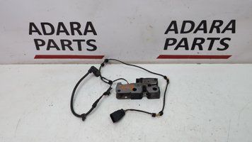 Замок капота з датчиком Volkswagen CC 2013-2017 (1st Gen (35) restyle) 3AB823509A 1105112 фото