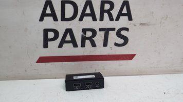 Роз'єм AUX USB центральна консоль Audi A4 2016-2019 (B9) 8W0035736 1109507 фото