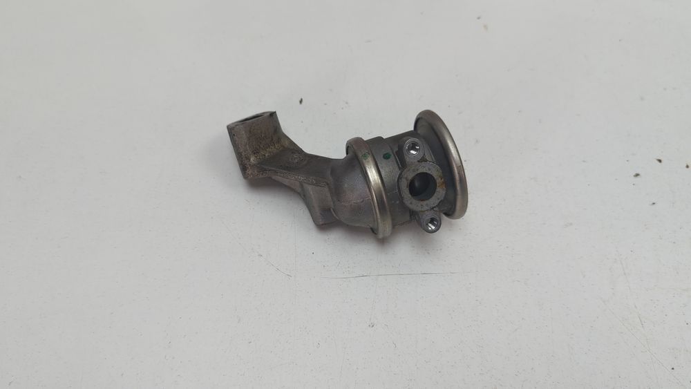 Клапан егр права сторона Audi A6 2011-2015 (C7) 06E131102K 1067219 фото