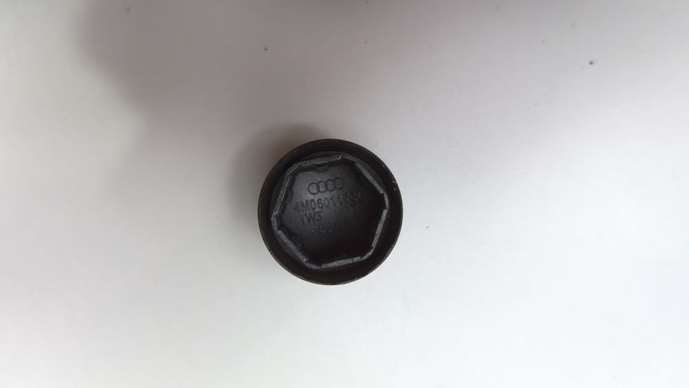 Ковпачок колісного болта Audi Q5 2021-2024 (80A restyle) 4M0601173 1055836 фото