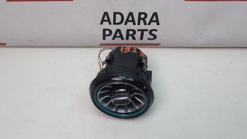 Дефлектор торпедо лівий/правий Mercedes Benz CLA250 2017-2019 (C117 restyle) A17683018009051 1096575 фото
