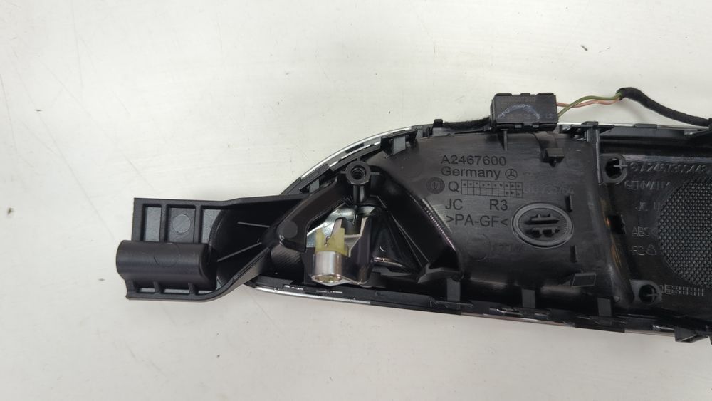 Ручка внутренняя задней правой двери Mercedes Benz GLA 2017-2019 (X156) A2467600061 1049969 фото