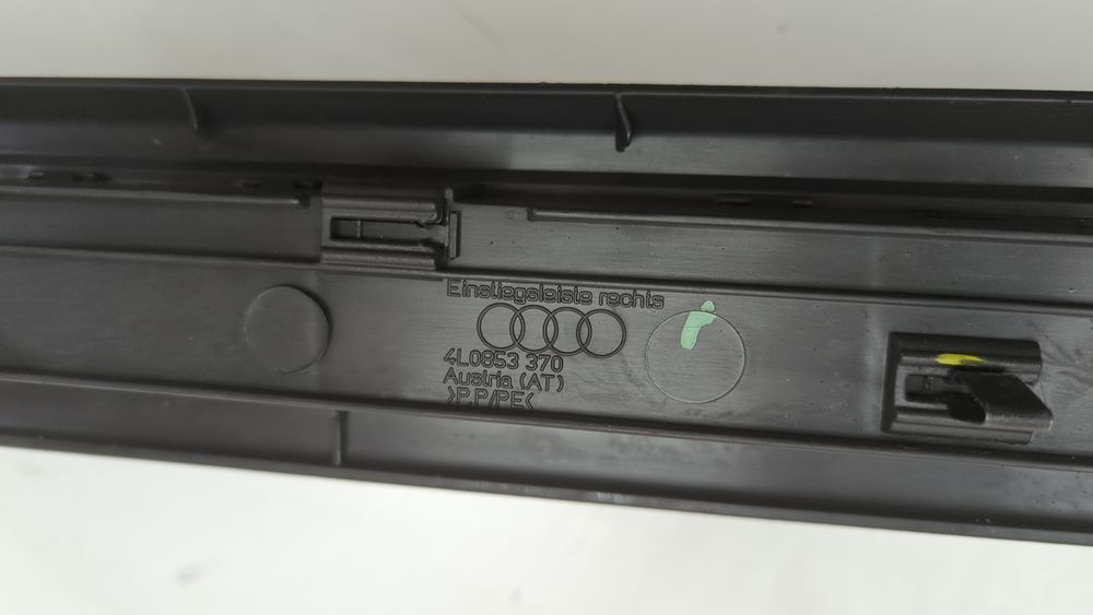Накладка порога внутрішня права (дефект) Audi Q7 2009-2015 (4L restyle) 4L0853370B4PK 1057501 фото