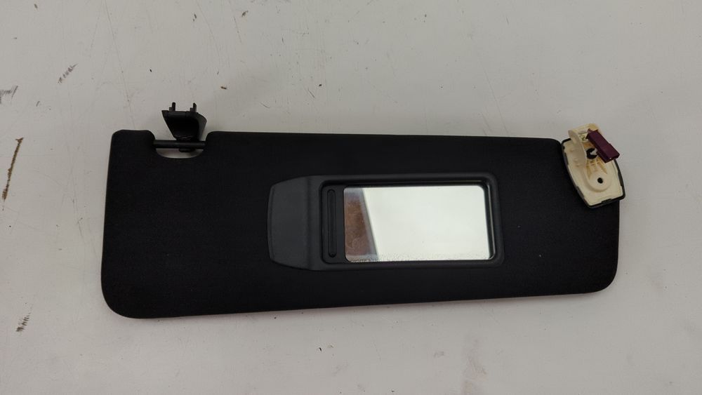 Солнцезащитный козырек с подсветкой и зеркалом (правый) BMW 740 2013-2015 (F02) 51167903770 1043125 фото