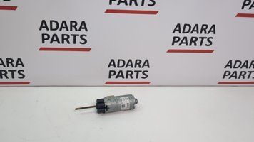 Мотор регулировки салазки сиденья 2pin Audi A4 2016-2019 (B9) 0390204162 1086938 фото