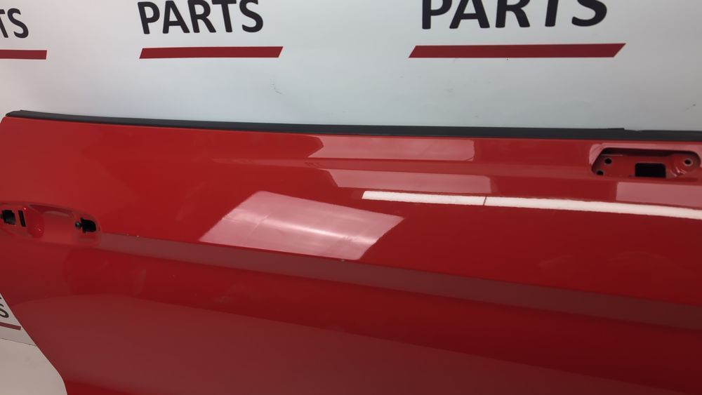 Молдинг двері-скло центральний перед правий правий Ford Mustang 2018-2023 (S550 restyle) FR3Z6321452E 1087448 фото