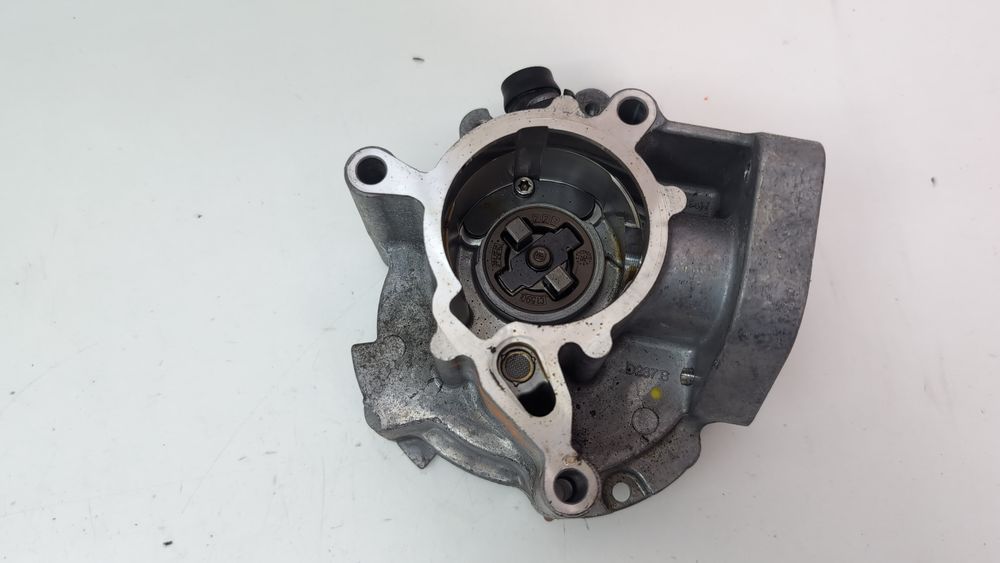 Вакуумний насос Audi A4 2016-2019 (B9) 06K145100AE 1091648 фото