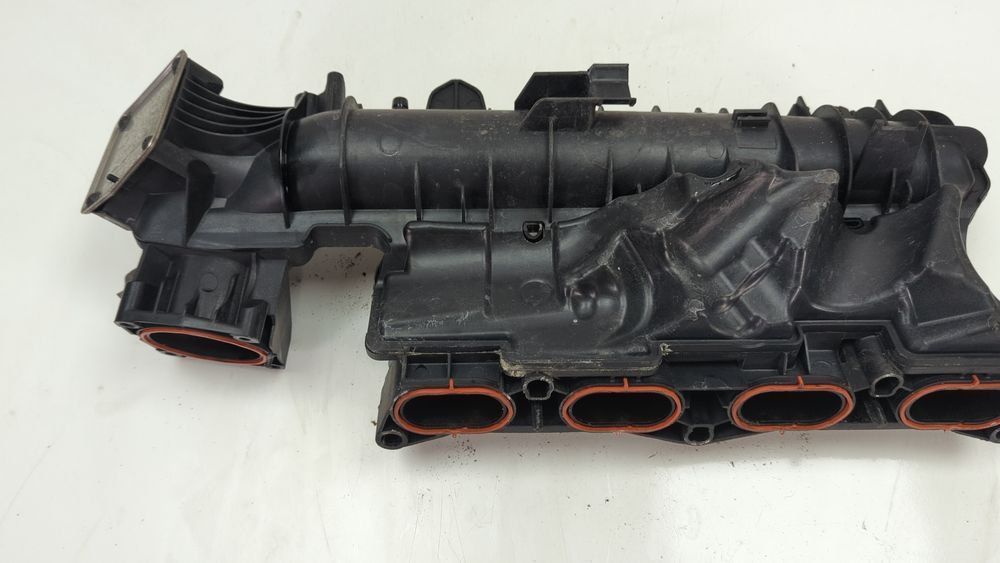Колектор впускний Mercedes Benz GLA 2017-2019 (X156) A2700900737 1050062 фото