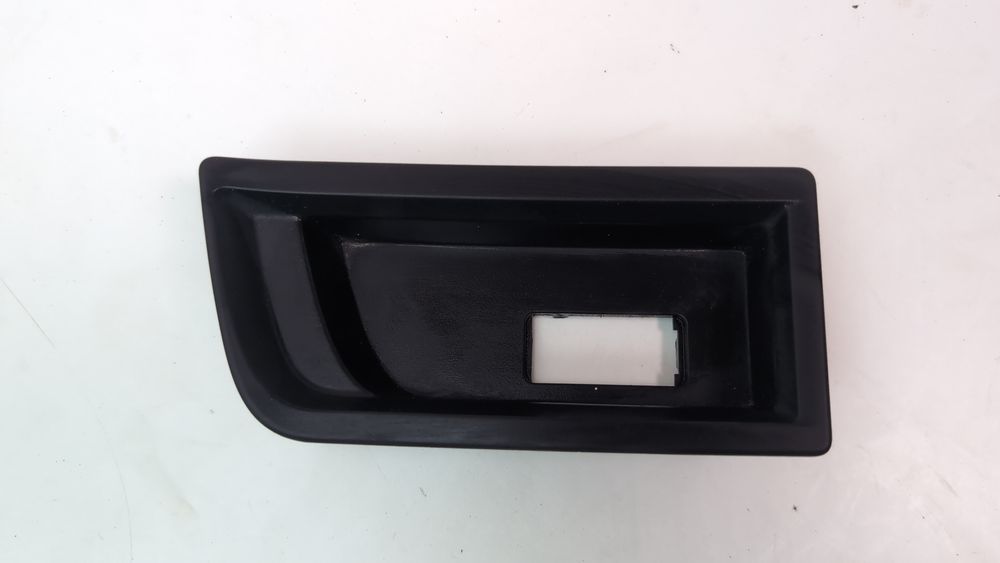 Накладка консолі під блок USB/AUX BMW 3 Series 2016-2018 (F30 Restyle rest) 51169230126 1092995 фото