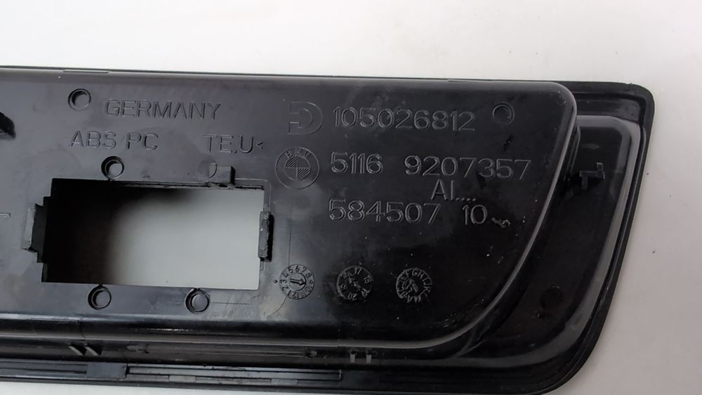 Накладка консолі під блок USB/AUX BMW 3 Series 2016-2018 (F30 Restyle rest) 51169230126 1092995 фото