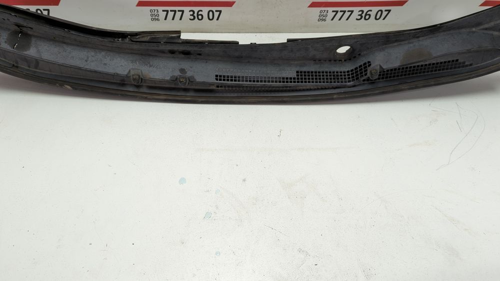 Уплотнитель решетки дворников (жабо) Subaru Outback 2015-2017 (B15) 91441AL01A 1052856 фото