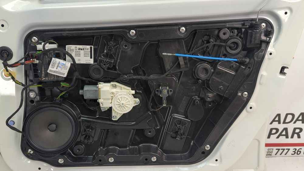 Механизм ручки двери передней правой Mercedes Benz GLA 2017 - 2019 (X156) A2047603000 1069652 фото