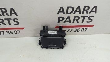 Речова скринька центральної консолі з кришкою Mercedes Benz GLA 2017 - 2020 (X156) A1178102400 1050193 фото