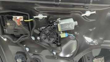 Мотор стеклоподъемника двери передний (левый) Audi A5 2018-2019 (F5(8W6)) 8W0959802 1041332 фото
