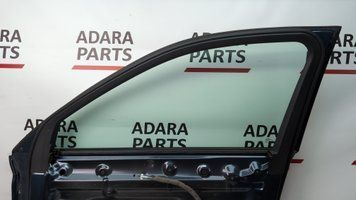 Накладка прорізу скла дверцят дверцят передніх правих Audi Q5 2018-2020 (80A) 80A8676104PK 1091098 фото