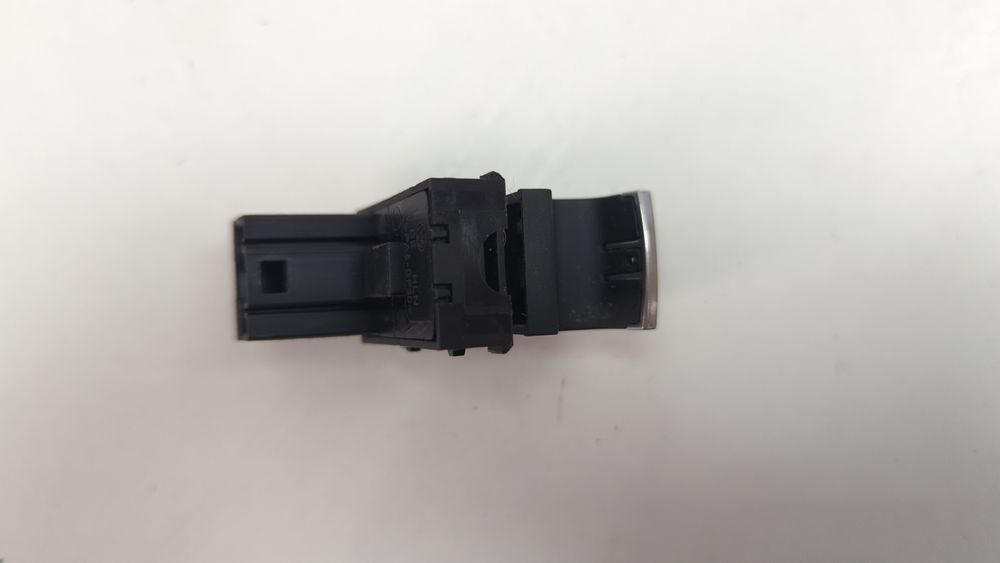 Кнопка стеклоподъемника задн. Volkswagen Touareg 2010-2014 (7P 2nd gen) 5K0959855XSH 1059599 фото