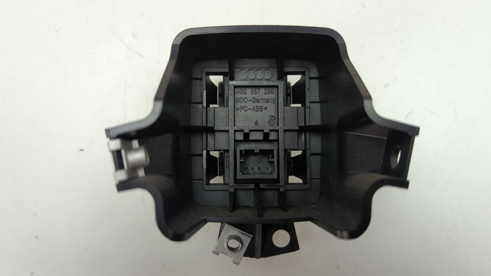 Кронштейн блоку керування іммобілайзера Audi S7 2012-2015 (4G8) 4G0857289 1060515 фото